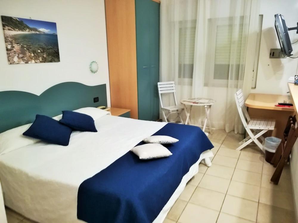 Hotel La Caletta Porto Santo Stefano  Kültér fotó